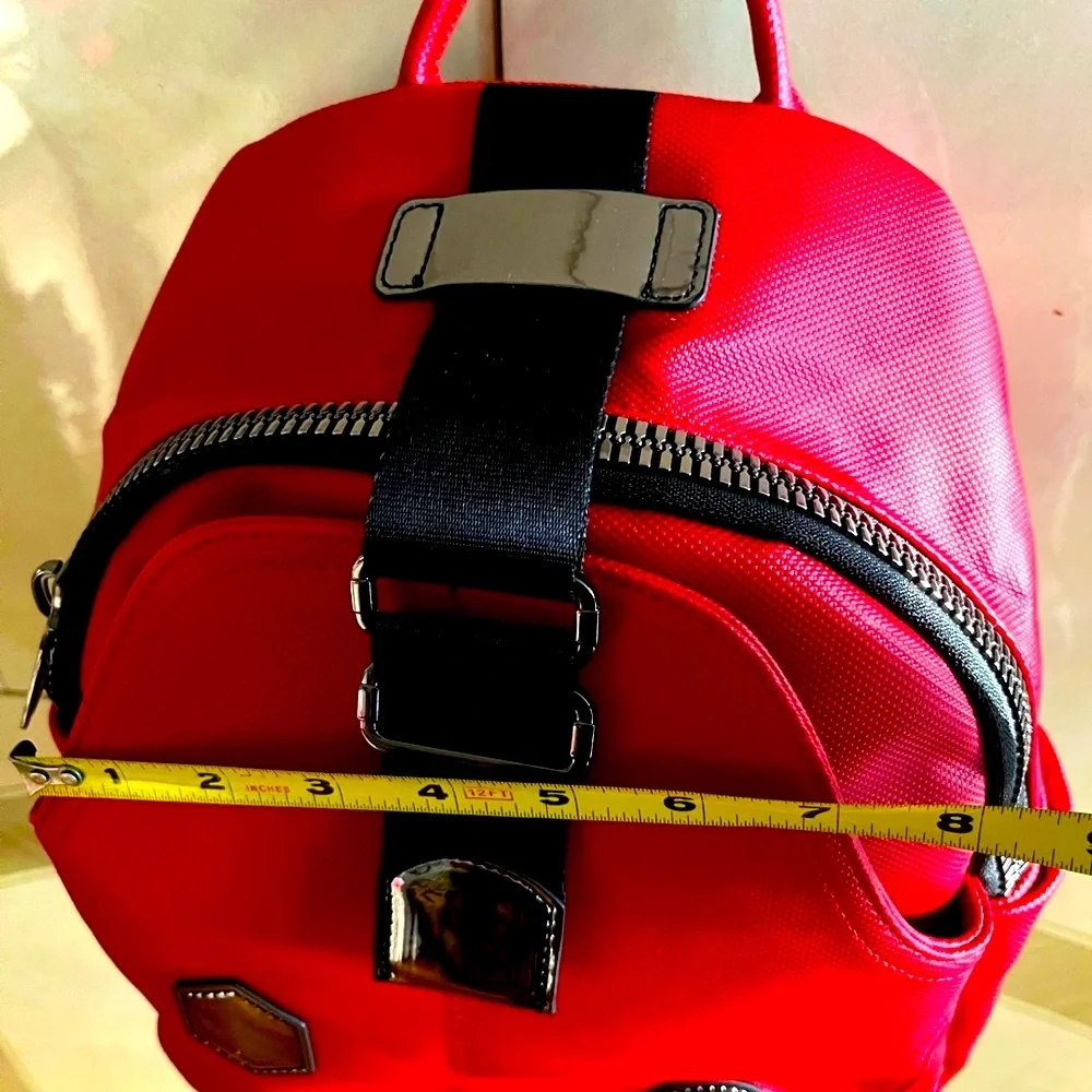ARMISE GOLD elegant design red and black backpack.